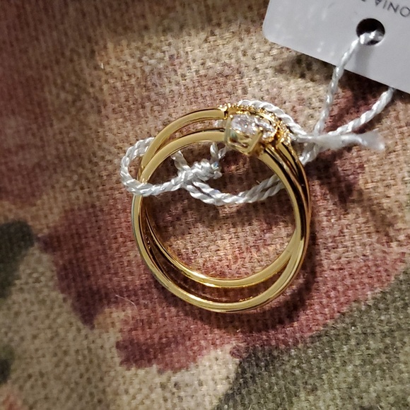 Ring - Picture 2 of 2